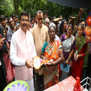 Read more about the article Launch of 3 wheel vending cart by Union Education Minister Shri. Dharmendra Pradhan